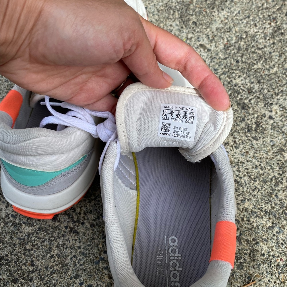 Adidas runner
